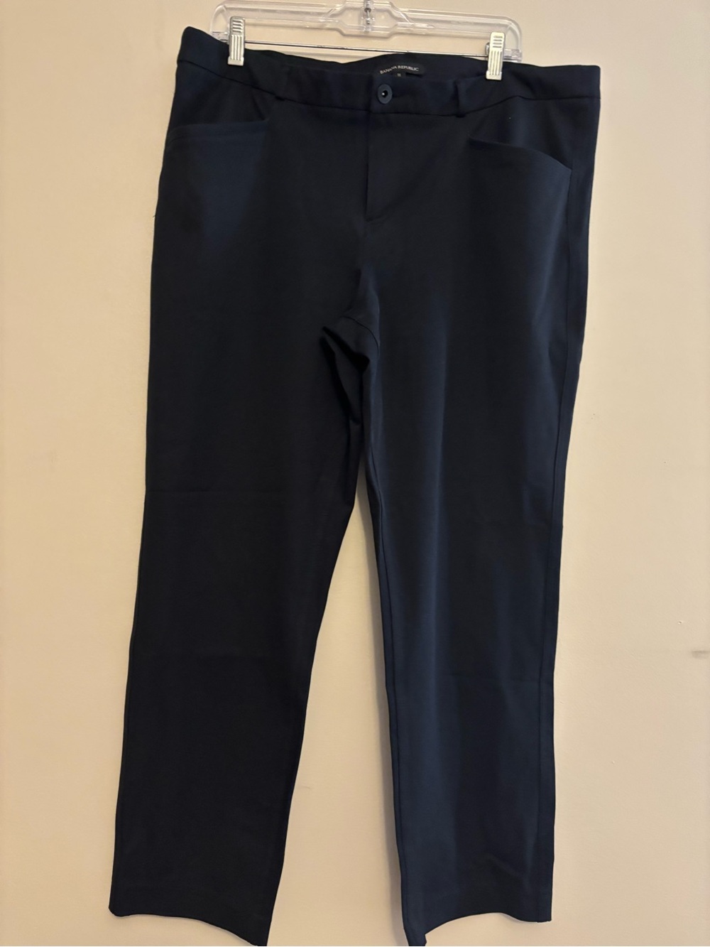 Banana Republic Flat Front Khakis – Black, Size 16 Regular